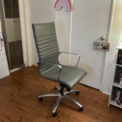 CorpDesign Zetti High Back Office Chair