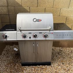 Char Broil Gourmet Tru Infrared Propane BBQ 
