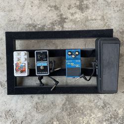 Pedal Board with Power Supply 