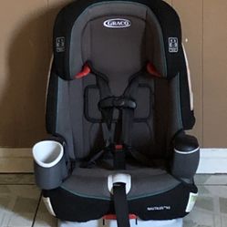 LIKE NEW GRACO NAUTILUS CONVERTIBLE CAR SEAT 3 IN 1