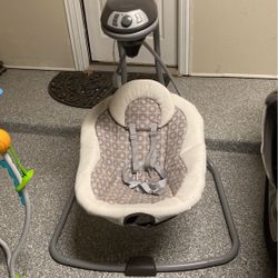 GRACO INFANT SWING