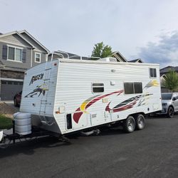 2005 Ragen Toy Hauler 21'