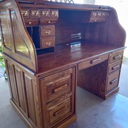 60" Golden Oak color, Solid Oak Roll Top Desk