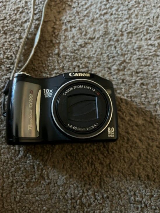 Canon PowerShot SX100 IS Digital Camera