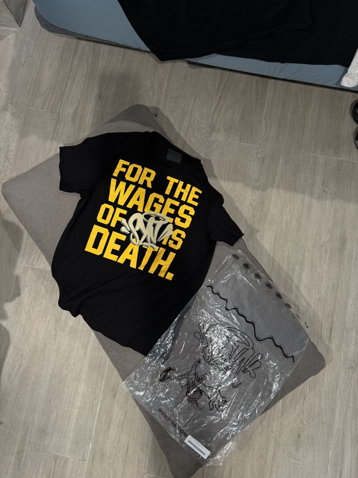 Synaworld Tee