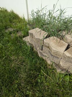 Retaining wall block