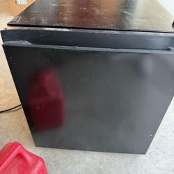 Mini Fridge 