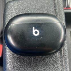 Beats Studio Buds