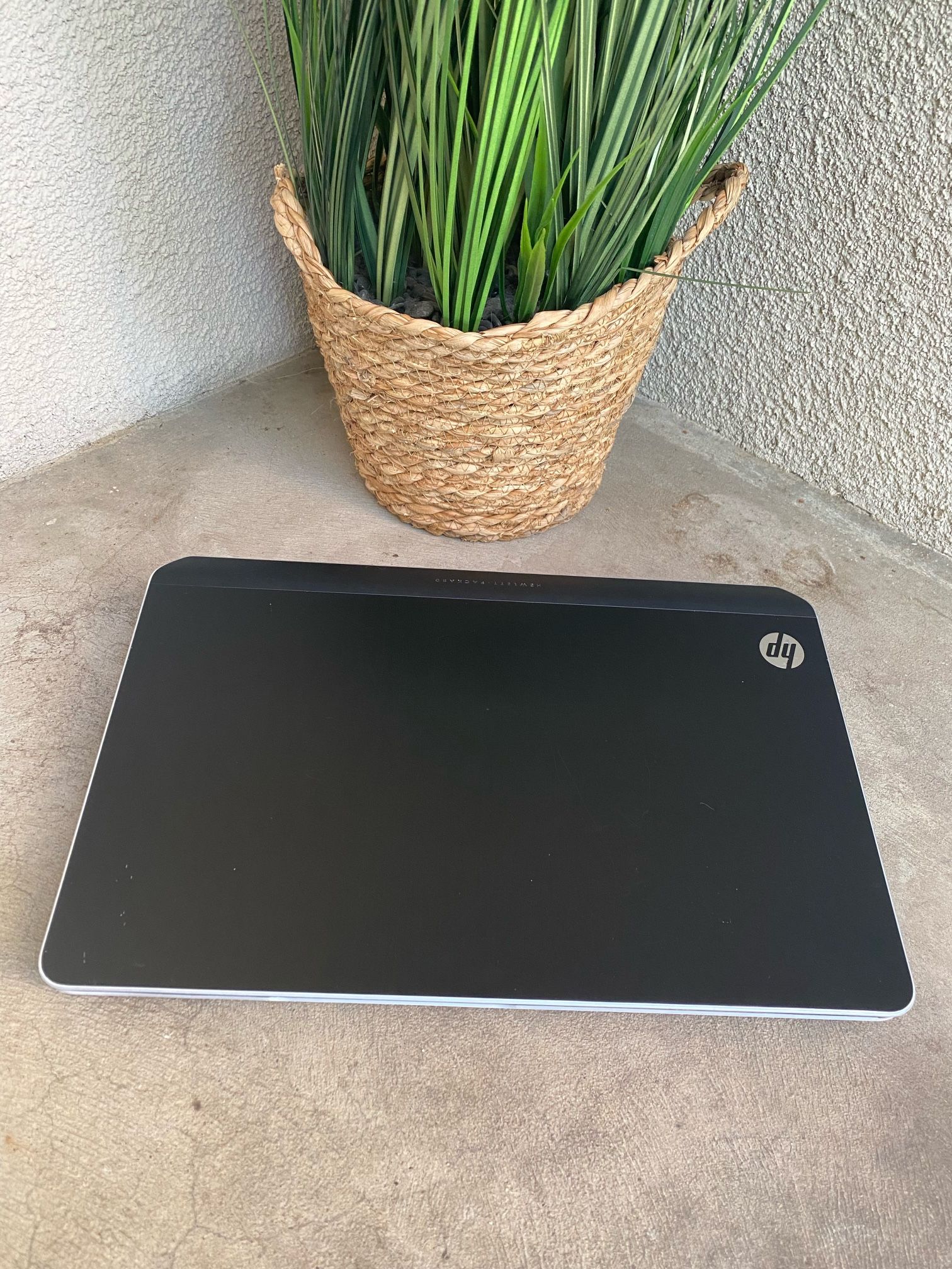 HP dv6 i7 Hyperthreaded with 1 GB Graphics, 256 GB SSD