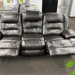 Brand New Black Reclining Sofa and Loveseat With İnterest Free Payment Options Vacherie
