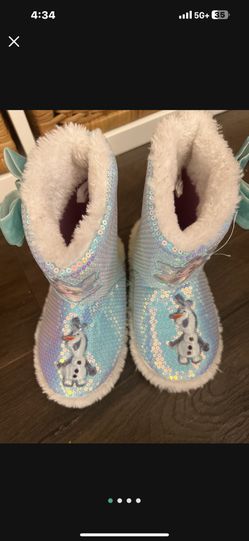Frozen Slipper boots