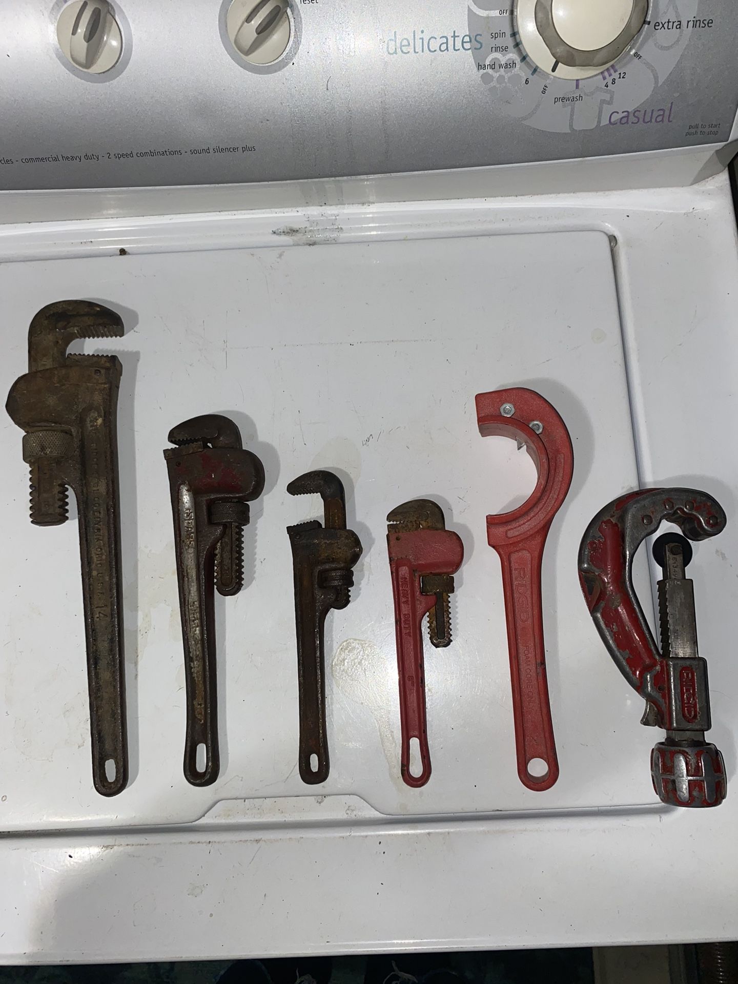 6 Ridgid Pipe Wrenches & Cutters
