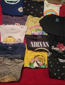 Girls' T-Shirts Size L(10/12) Read Description