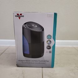 Humidifier - Vornado Evaporative Vortex ( with 4 Free Filters)  - Used Only Once