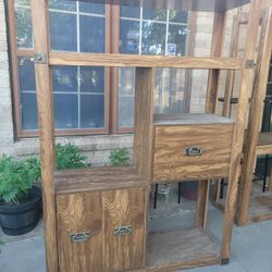 Beauty Rack (SALE OR TRADE)