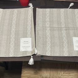 TABLE CLOTHS AND PLACEMATS BRAND NEW $10 for all