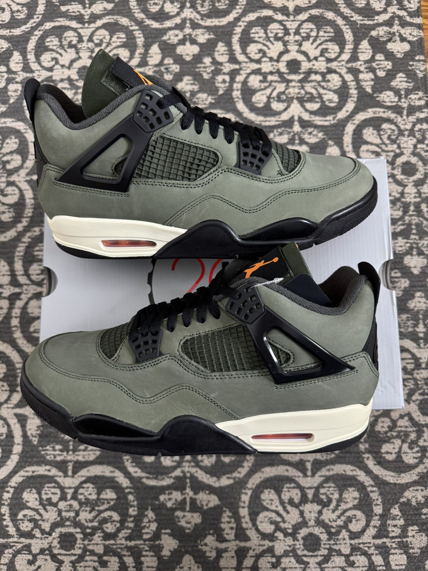 Undefeated X Air Jordan 4 Size 10.5