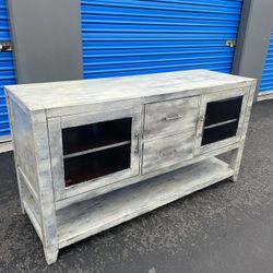 TV Stands 