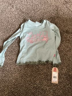 Levi’s green long sleeve girl kid size 6 medium