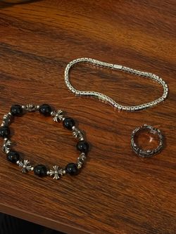 Assorted Jewelry