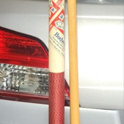 1998 Vintage Budweiser Pool Stick 20.5 Oz