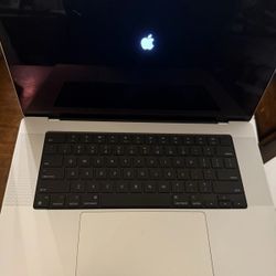 Apple MacBook Pro 16 2023 M2 Max 12-Core CPU 38-Core GPU 96GB 8TB Silver
