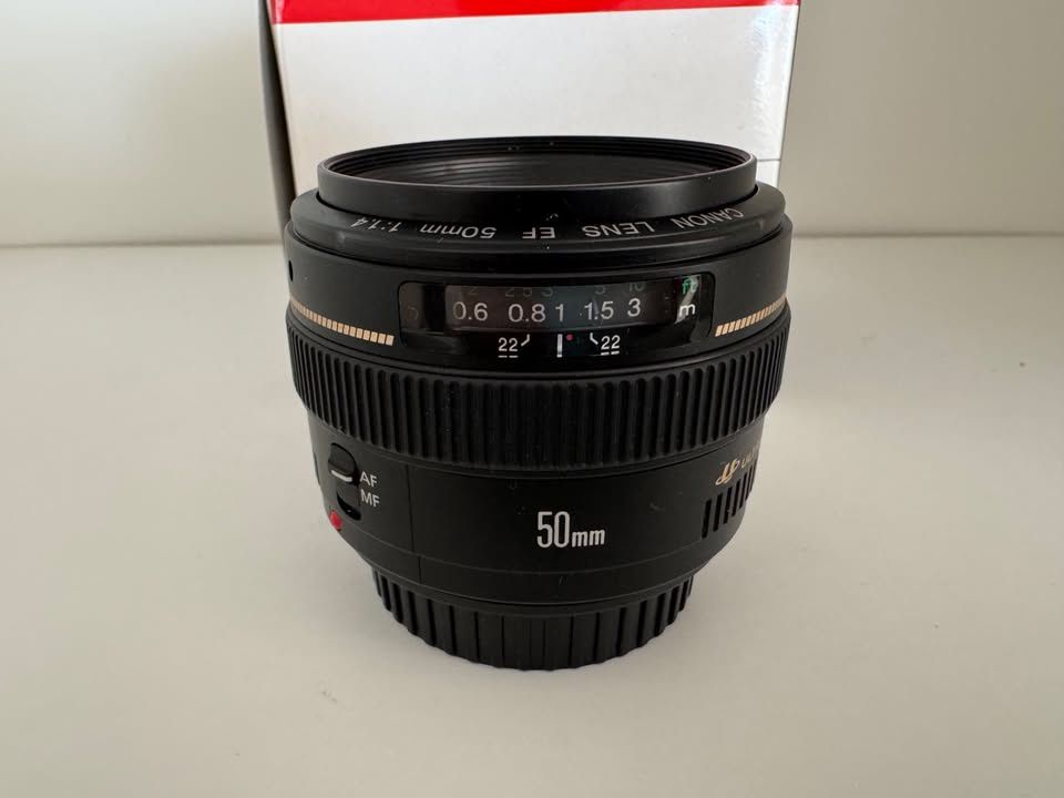 Canon EF 50mm f/1.4 USM Standard and Medium Telephoto Lens for Canon DSLR Cameras