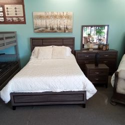 Victoria QUEEN 4 PC Bedroom Set (Item of the Week)