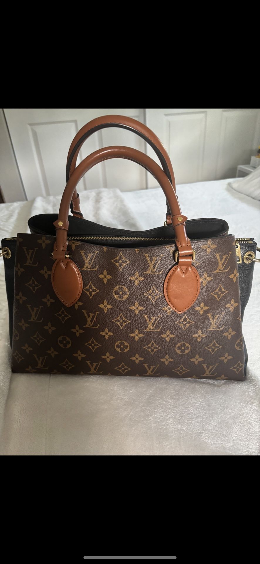 Louis Vuitton Purse REAL
