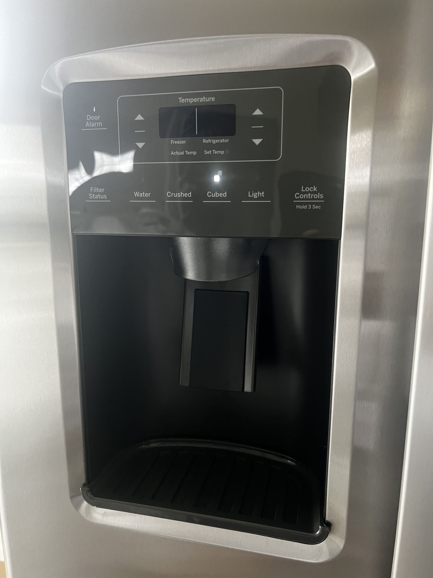 Still Available! GE REFRIGERATOR