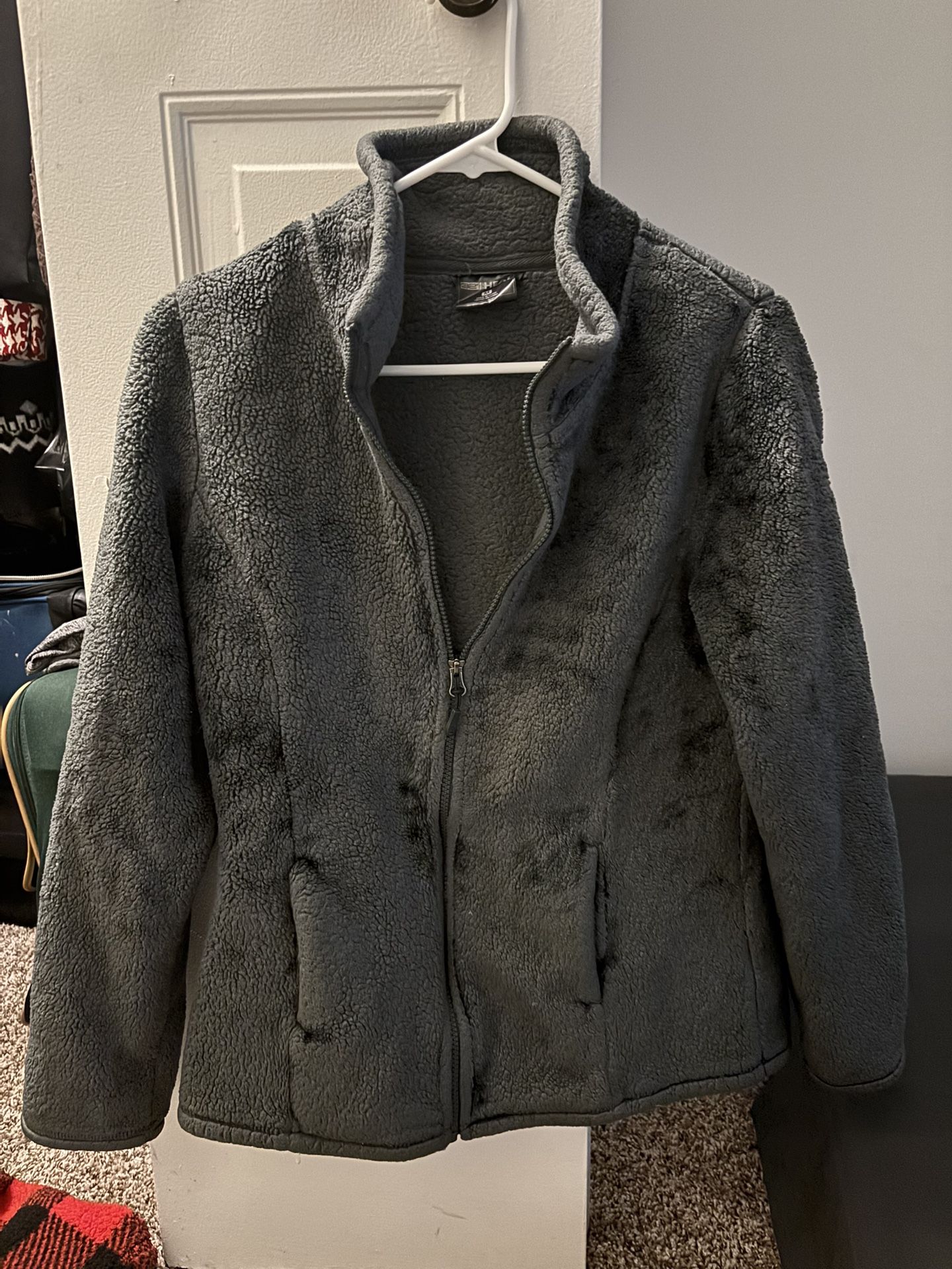 Womens Nice Fleece Size S/M