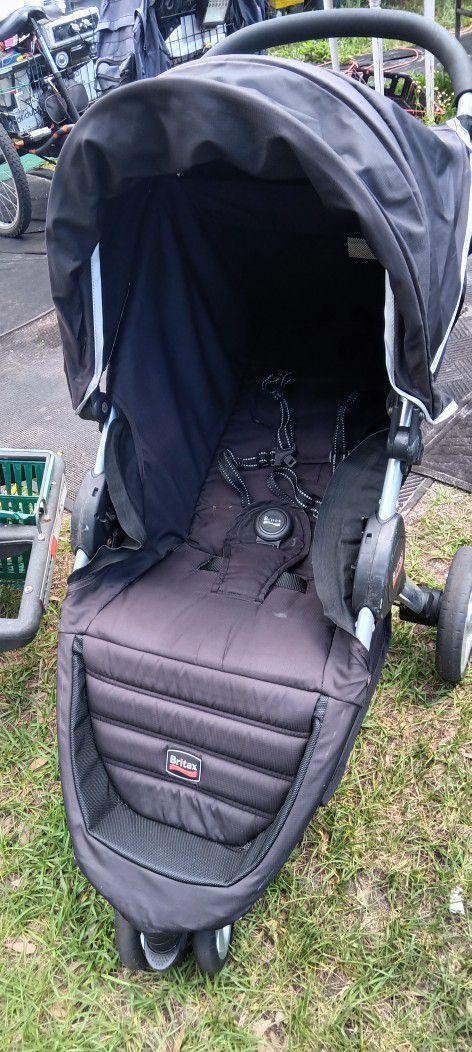 Stroller In Great Cond Only Used A Handful Of Times 