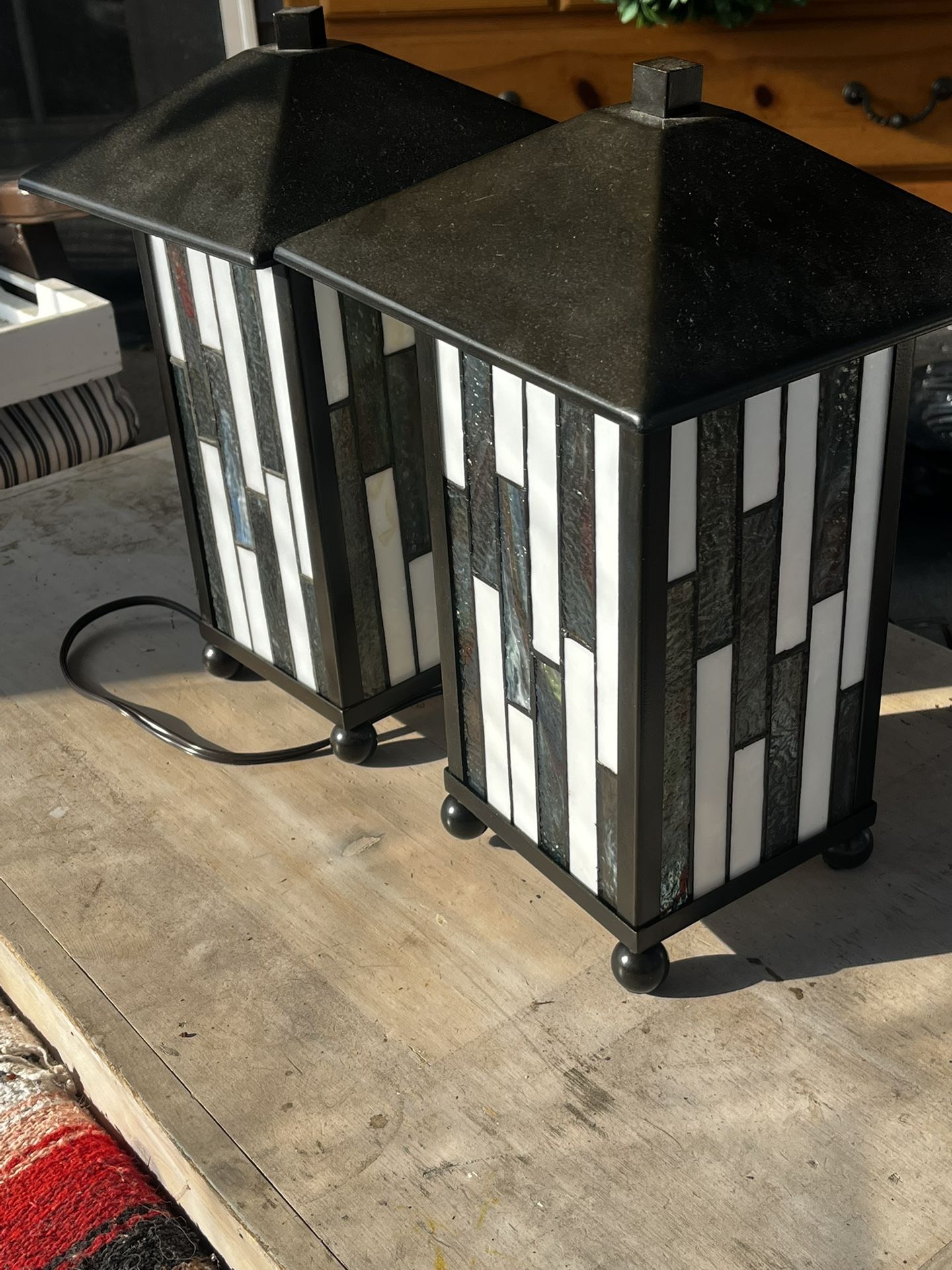 Indoor/ Outdoor Tiffany/Arts and crafts style Lamps