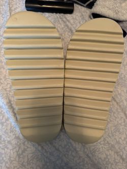Yezzy Slides Size 15