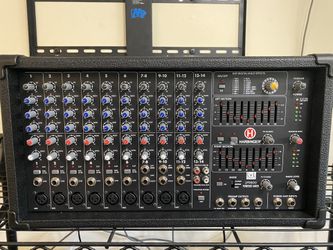 Harbinger LP9800 Powered Mixer 