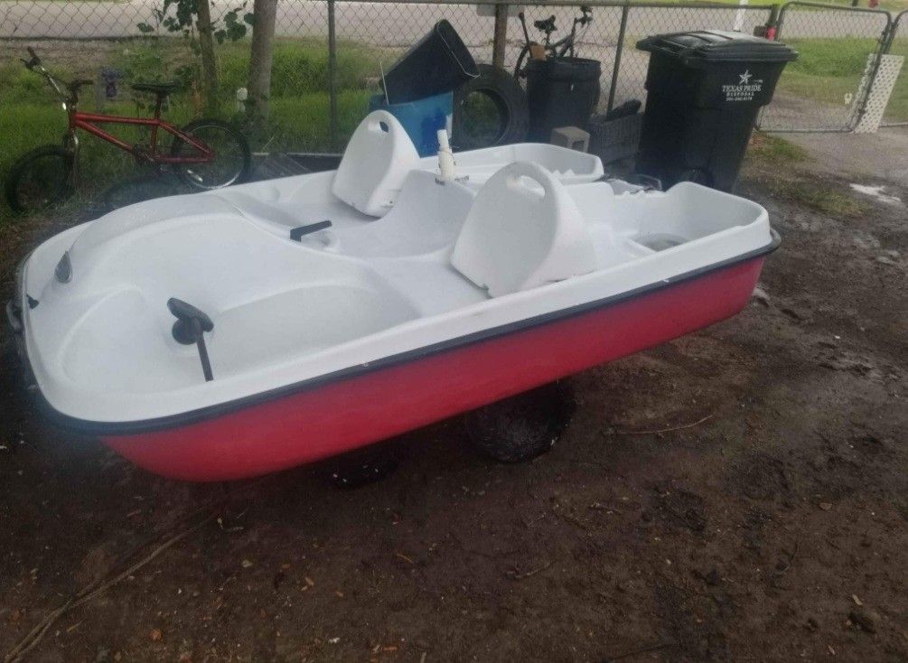 Coleman Pedal Boat 2018