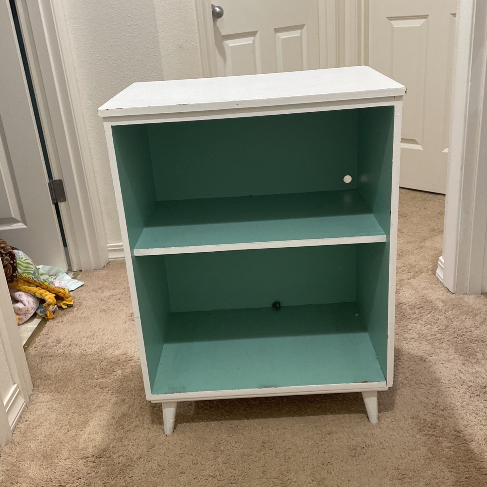 Mid Century/Retro Inspired End Table