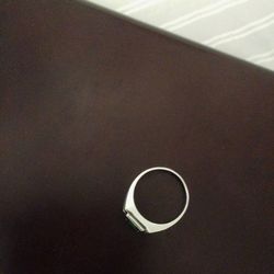 Guy's Ring