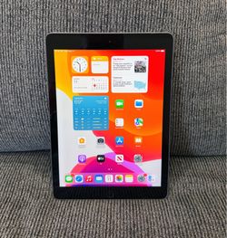 Apple iPad 5th Gen 128GB WiFi