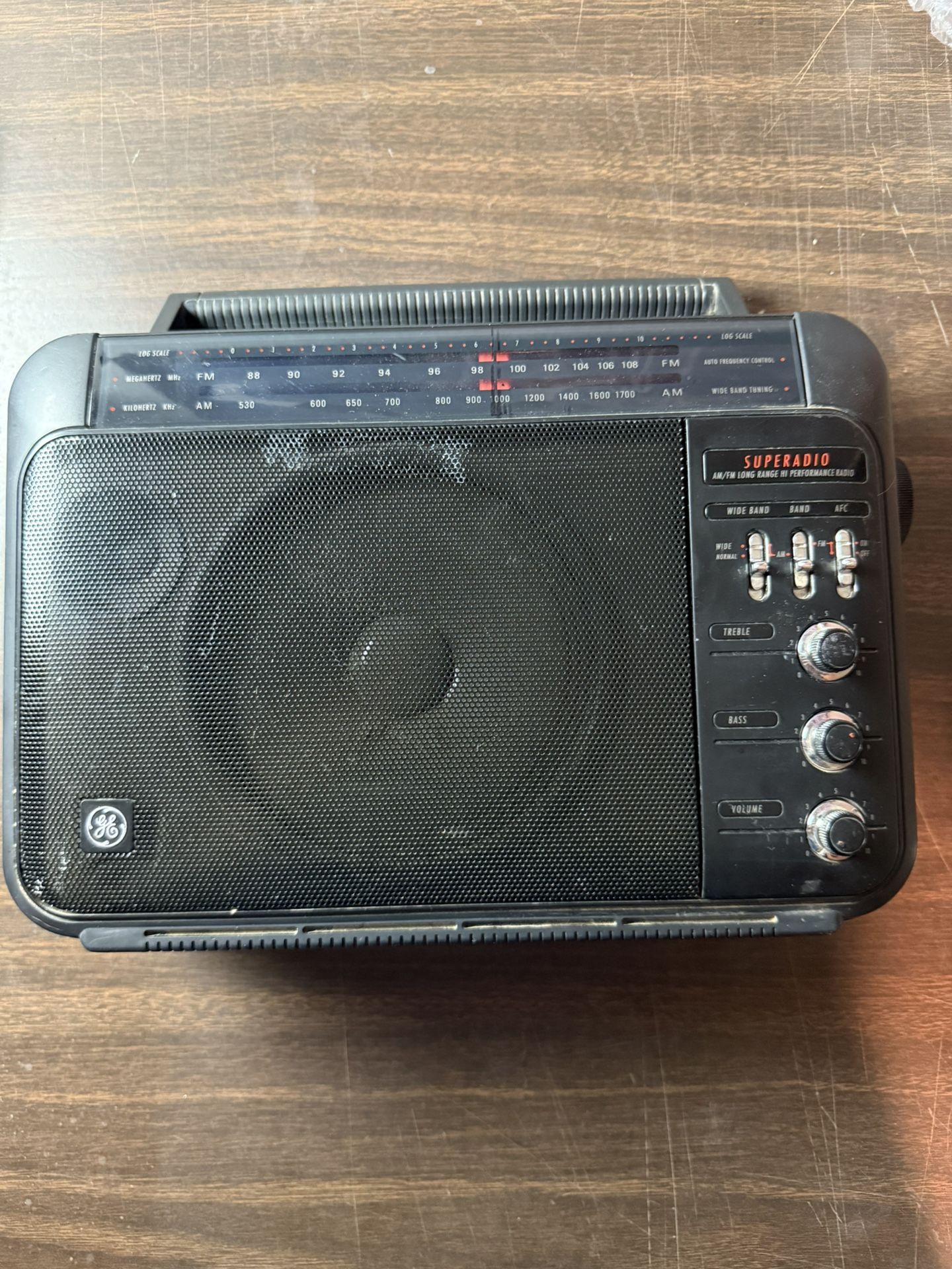 Vintage General Electric Superadio Long Range AM/FM GE 7-2887A. Tested
