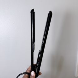 Babyliss pro flat iron