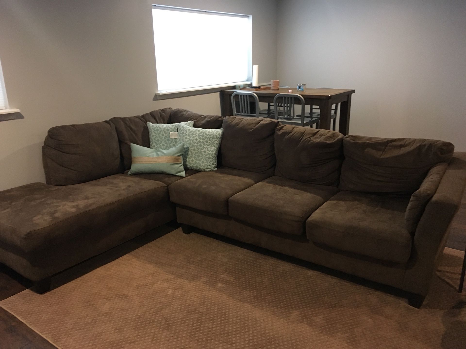 Libre II 2 Piece Right Arm Facing Sectional (Bob's $799)