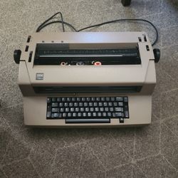 IBM Correcting Selectric 3 (Vintage From 1980's)