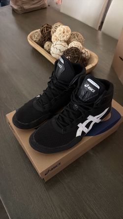 ASICS