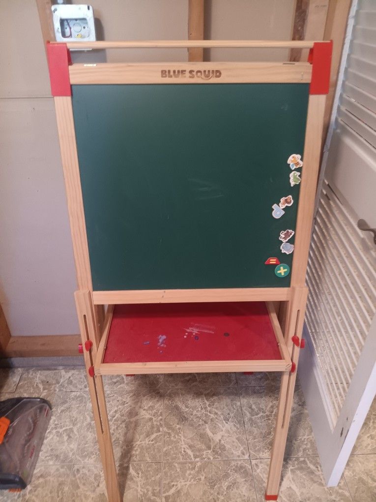 Blue Squid Chalk/dry Erase Board Easel With Add On Paper Roll For Drawing