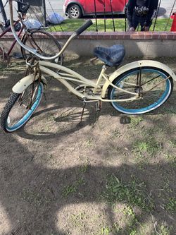 Woman’s 7 Speed Bike