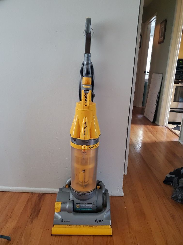 Dyson vacuum - needs some TLC