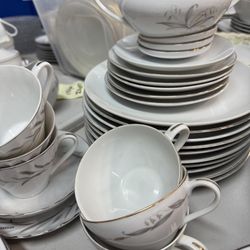 China Dish wear Several Different Sets