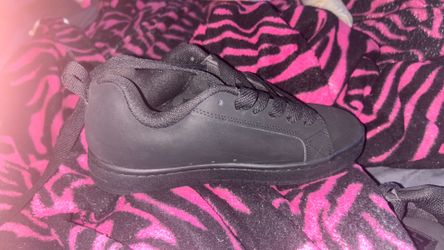 Men’s count graffik dc shoes size 6.5