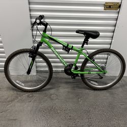 Roadmaster 18-Speed Green Mountain Bike